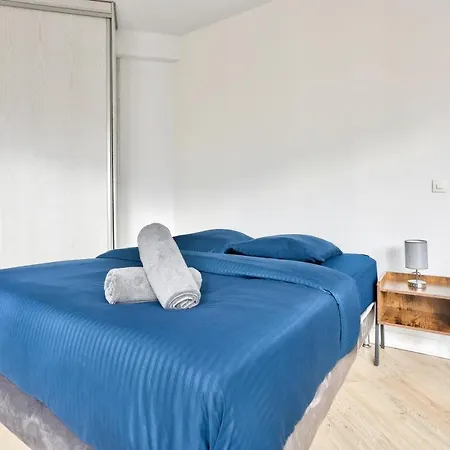 Quartier Republique شقة باريس